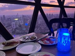 -东方明珠·空中旋转餐厅