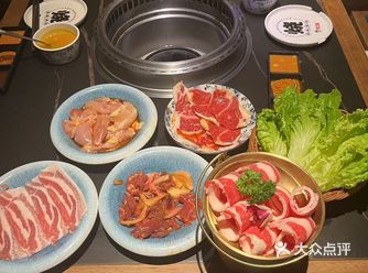 来烧江南打卡！ 地址在石路天虹的7楼 中午人还挺多的