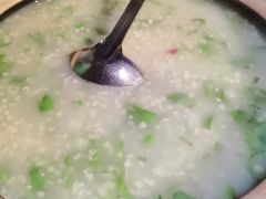 -帅巴人舅母子腊蹄民俗村