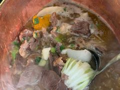 -朝伟清真铜瓢牛肉馆(三十年老·店)