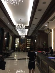 -米兰尊荣婚纱摄影·婚纱照会馆