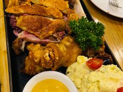 烤肘子-柏斯图德国餐吧(馆陶路德国风情街店)