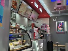 -DQ·蛋糕·冰淇淋(大宁国际商业广场店)