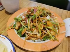 招牌爆腌儿去骨鸡腿肉-北京小炮儿炙子烤肉·铜锅涮肉(南京弘阳广场店)