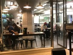 大堂-潘国仙耳光馄饨(黄家阙路店)