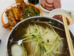 -三姐妹冷面馆(保卫路店)