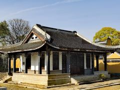 -龙华寺
