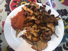 炸菌子-勺子米线·云南传统小吃市集(四方街店)