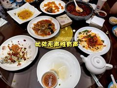 -喜乐餐厅•灯笼虾球首创者•本地小海鲜(二马路店)