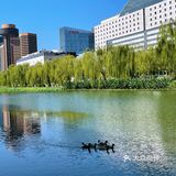 亮马河河畔遛弯儿好去处