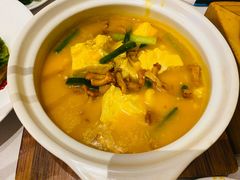 富明鸡油菌浓汤柴火豆腐-云腾食府·云南菜