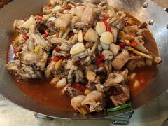 -昱龙大盆牛蛙馆(三兴街总店)