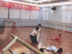 -小海花舞蹈艺术学校