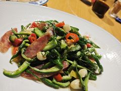 -头上红煨盐鸡乡村食府