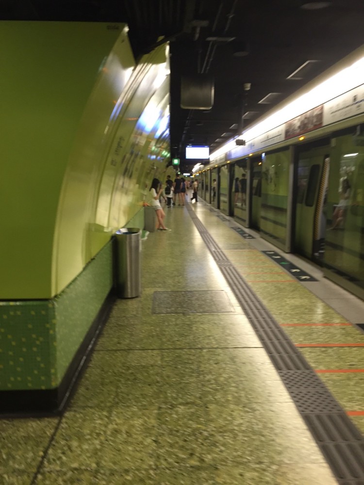 港铁湾仔站     ￥0/人 交通湾仔/铜锣湾