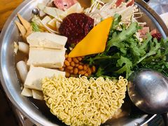 部队火锅-富乐满韩国正宗炸鸡韩国料理(虹泉路店)