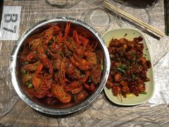 -巴厘龙虾·榜首油焖大虾(音乐学院·沿江酒馆店)