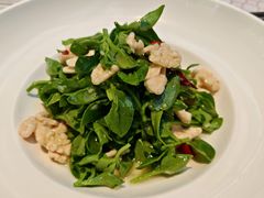 -阿瓦山寨·湘菜现炒·剁椒鱼头王(咸阳总店)