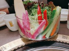 -锅飘飘·东北铁锅炖(雨花客厅店)