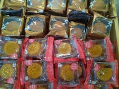 -来伊份(我格广场武宁路店)