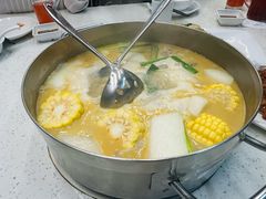 -肥仔文澳门猪骨煲(南京西路店)