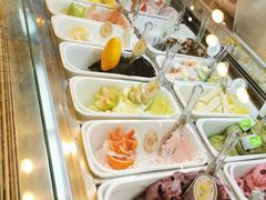 自助取餐区-柠檬车露(卖草地店)
