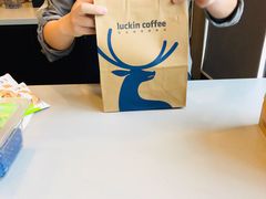 -瑞幸咖啡(杭州绿地中央店)
