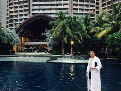 -三亚湾海居铂尔曼度假酒店