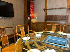 包厢-张大胡子鱼头火锅酒楼(长益路店)