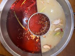 -佬土鹅肠火锅(中建大观店)