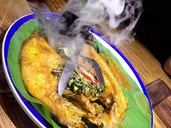 傣族香茅草烤鱼-雀舞云南菜(乐客城店)