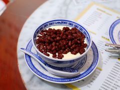 红豆双皮奶-黄氏许牛奶甜品餐厅(裕华万达店)