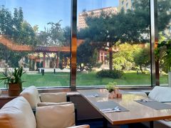 -亮马河饭店翠雅咖啡厅