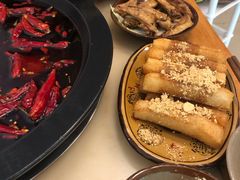 -黄潇洒老火锅(九眼桥宏济巷店)
