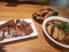 -诚铭记·虾仁汤包·成都小吃(融创店)