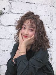-银星女王公园发型艺术沙龙