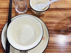 -晨皓祥人民公社铁锅炖菜(西华苑店)