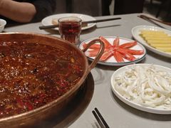 -朗塗老味火锅·江景无人机(长嘉汇店)