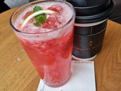 -星巴克臻选(上海合生汇1F店)