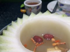 -得意咚瓜·顺德鱼生·冬瓜火锅(深圳首店)