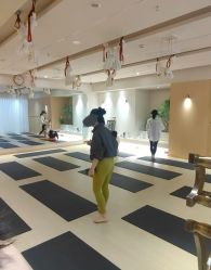 -亦美瑜伽·普拉提