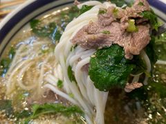 -云阿蛮云南生烫牛肉米线(奉贤路店)