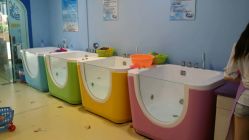 -雏芽婴幼儿游泳·小美医生小儿推拿(西村店)