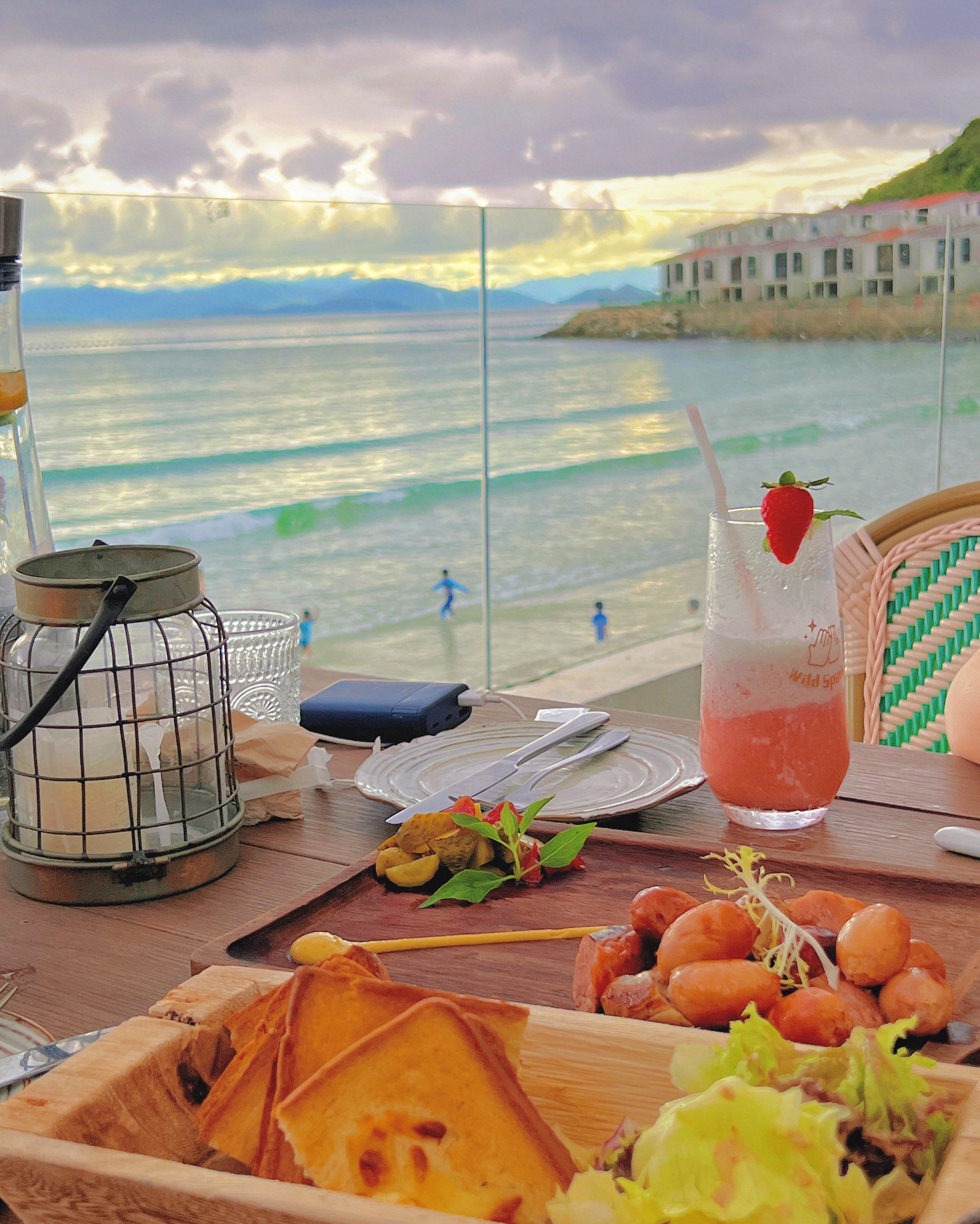 深圳氛围感海景餐厅!太美了!真的从白天坐到黑夜