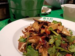 -费大厨辣椒炒肉(太平老街店)