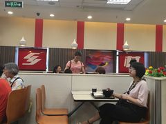 大堂-乡村基(南坪上海城店)