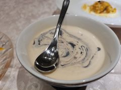 芝麻布丁-新光酒家·河豚·海鲜·蟹料理(浦东店)