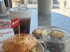 -必胜客(港悦广场店)