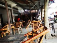 -茅屋大酒店