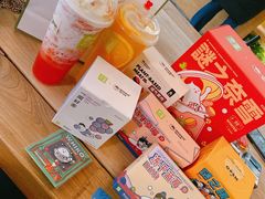 -奈雪的茶(亨特国际广场店)